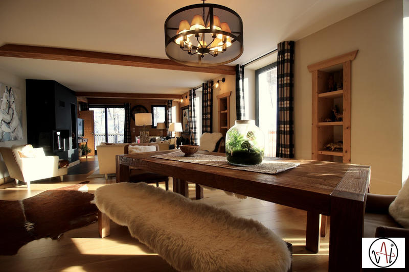 Maison - 168 m² - 9 pièces