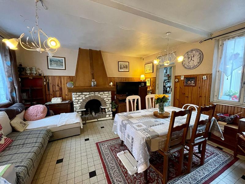 Maison - 155 m² - 7 pièces