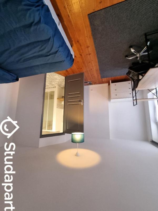 Chambre - 14 m² - 1 pièce