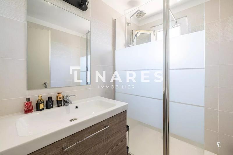 Appartement - 85 m² - 4 pièces