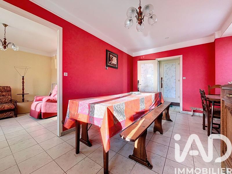 Maison - 97 m² - 5 pièces
