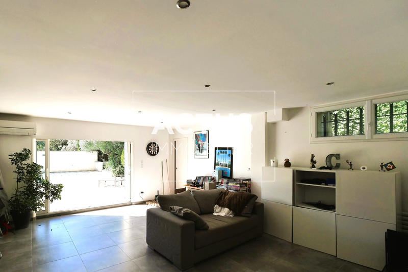 Maison - 227 m² - 10 pièces