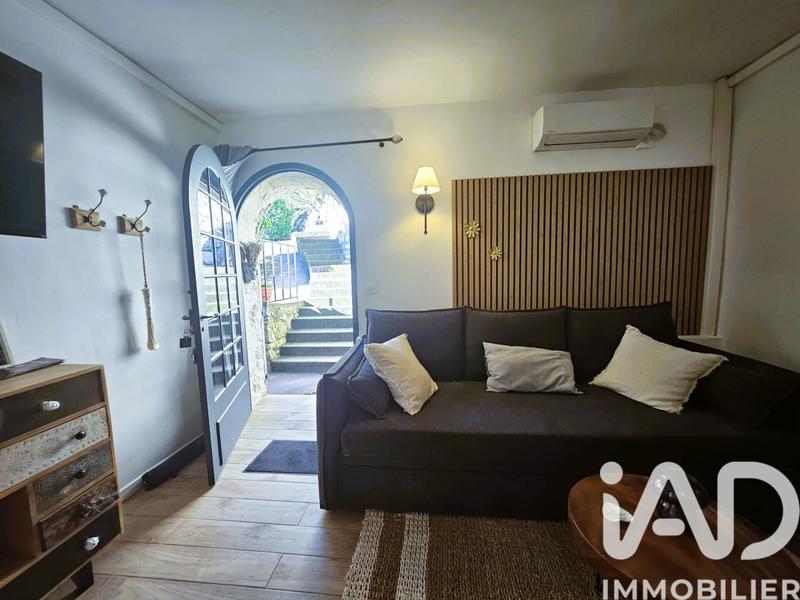 Maison - 200 m² - 11 pièces