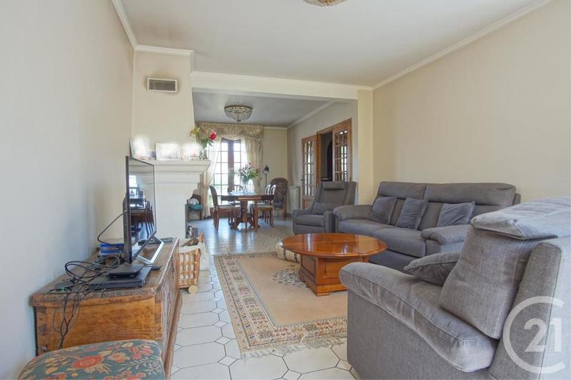 Pavillon - 137 m² - 6 pièces