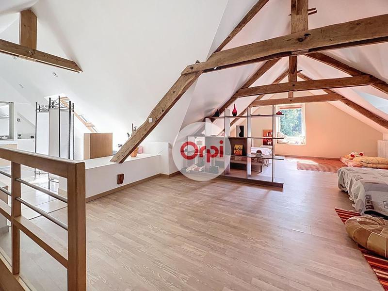 Maison - 253 m² - 7 pièces