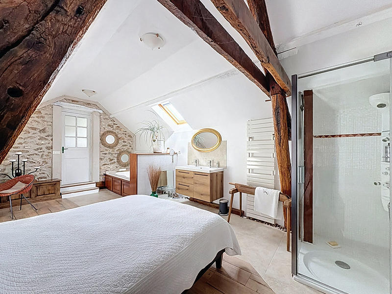 Maison - 261 m² - 8 pièces