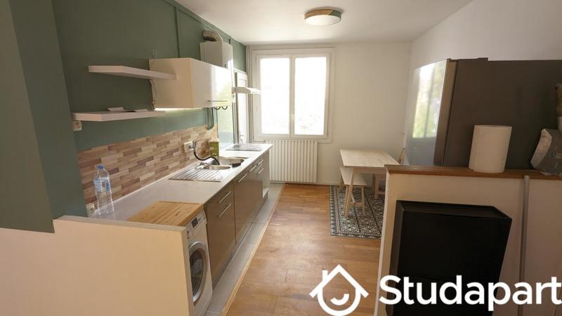 Chambre - 10 m² - 1 pièce