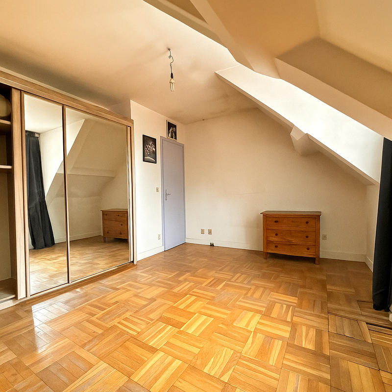 Maison - 106 m² - 6 pièces