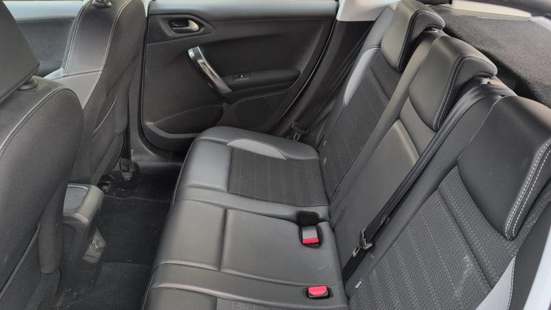 Peugeot 2008 II 1.2 PureTech 110 Allure