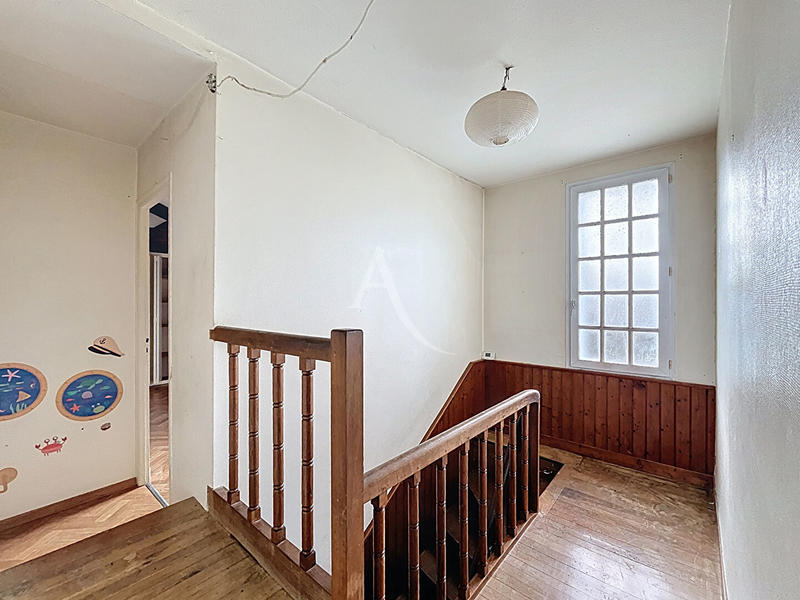 Longère - 258 m² - 14 pièces