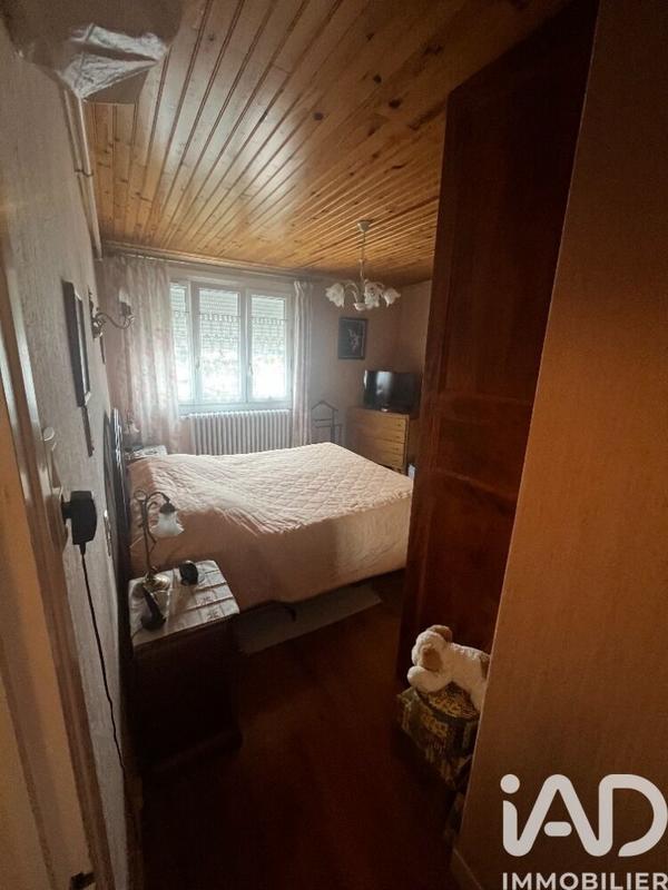 Appartement - 93 m² - 5 pièces