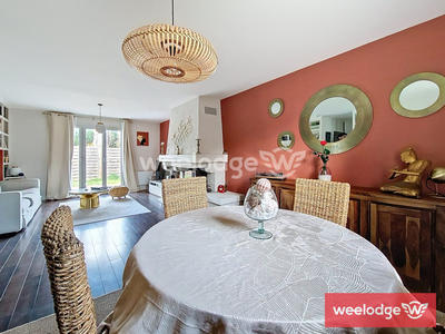 Maison - 96 m² - 5 pièces