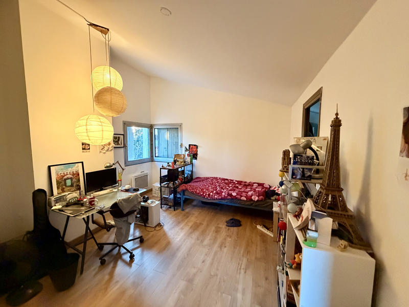 Maison - 187 m² - 10 pièces