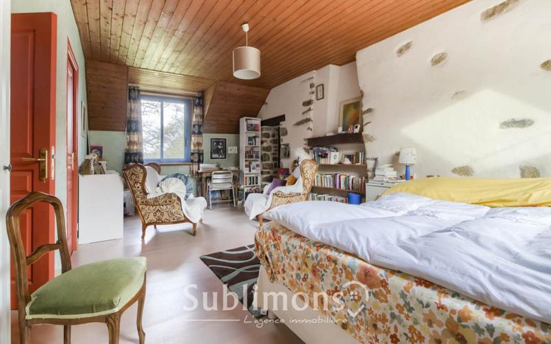 Longère - 270 m² - 8 pièces