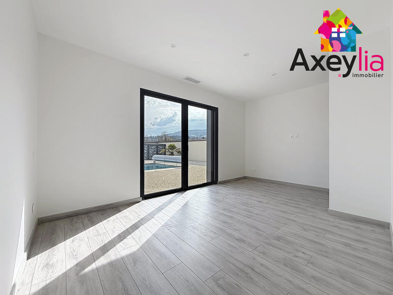 Maison - 125 m² - 5 pièces