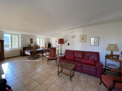 Appartement - 175 m² - 9 pièces