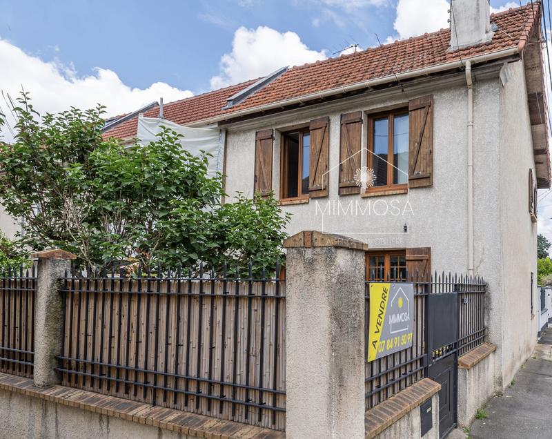 Maison - 80 m² - 4 pièces