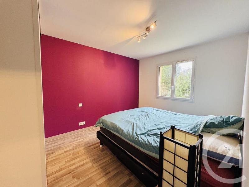 Pavillon - 137 m² - 7 pièces