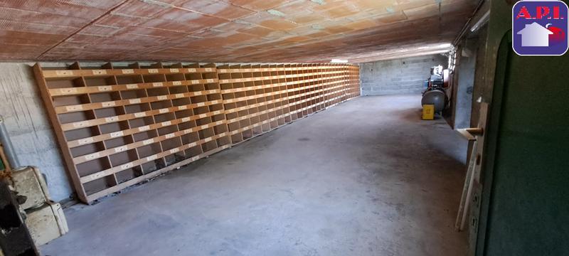 Local d'activités - 606 m² - 8 pièces