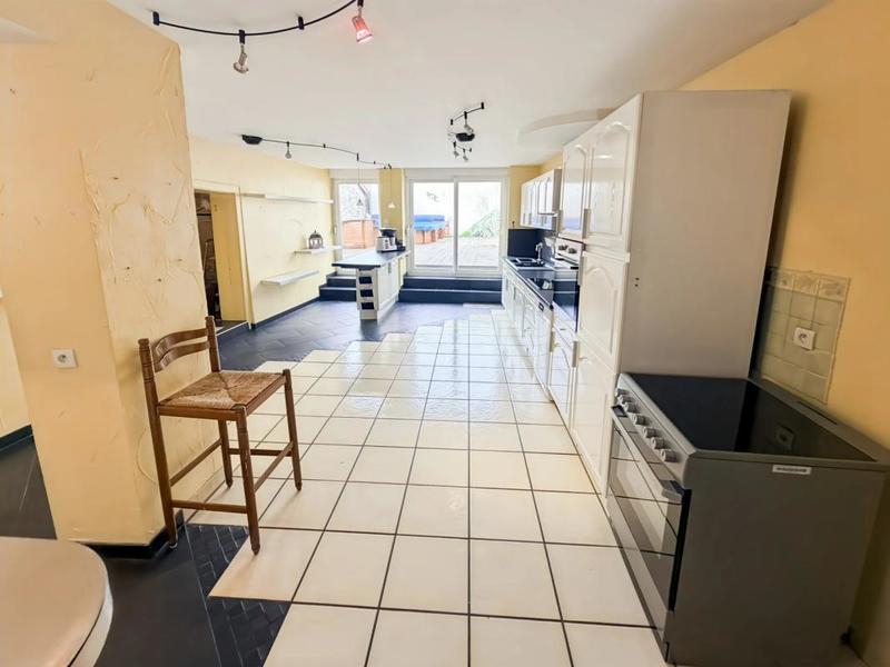 Maison de village - 257 m² - 11 pièces