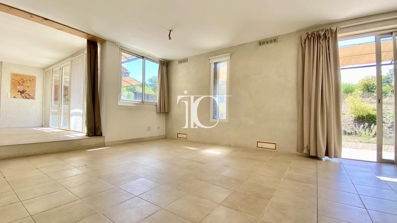 Maison de bois - 182 m² - 6 pièces