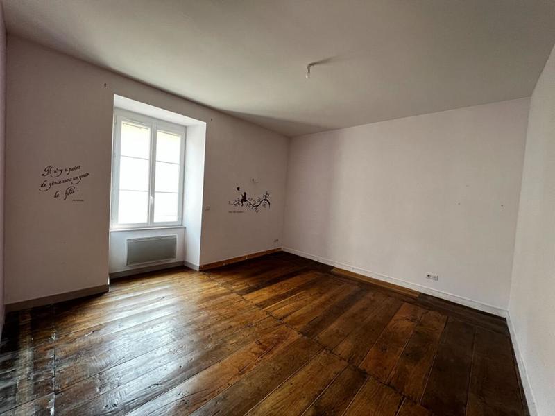 Maison - 259 m² - 8 pièces