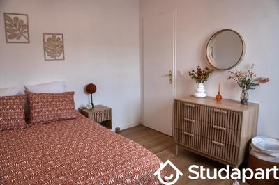 Chambre - 10 m² - 1 pièce