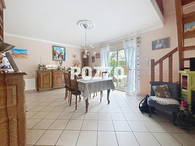 Maison - 150 m² - 6 pièces