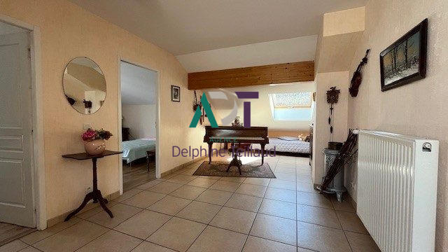 Maison - 140 m² - 6 pièces