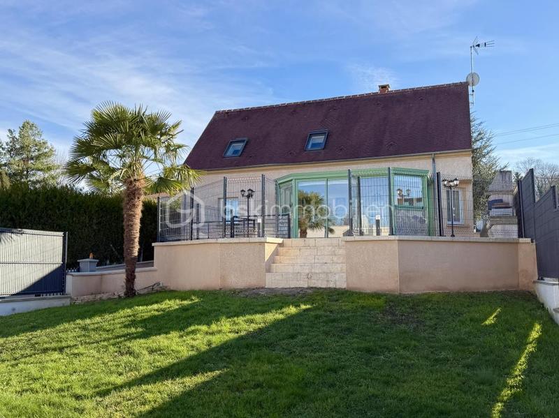 Maison - 205 m² - 8 pièces