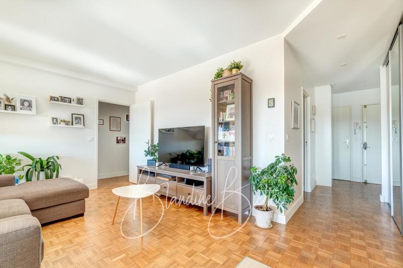 Appartement - 111 m² - 6 pièces