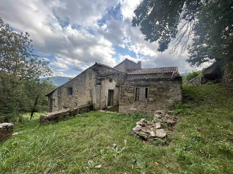 Mas - 200 m² - 8 pièces