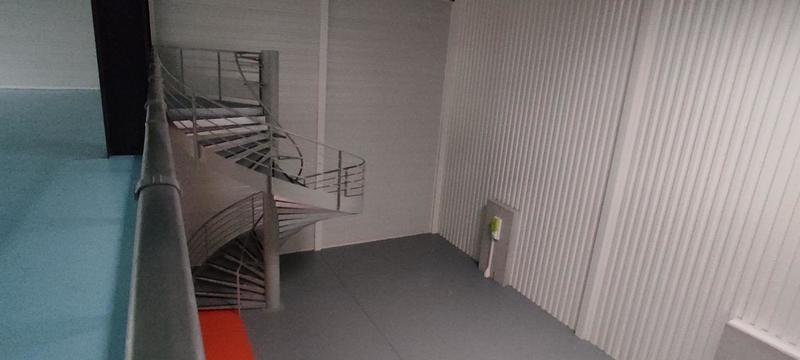 Local d'activité / Entrepôt - 336 m²