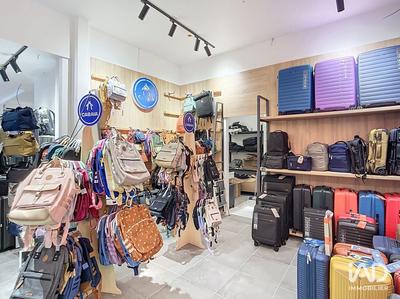 Local commercial - 105 m²