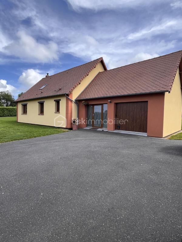 Maison traditionnelle - 140 m² - 6 pièces