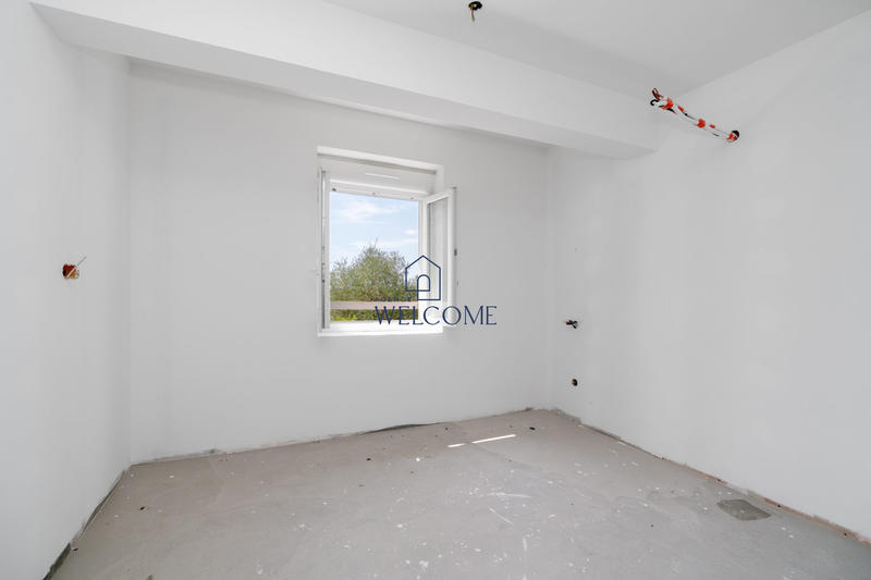 Maison - 195 m² - 10 pièces