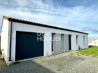 Maison - 93 m² - 4 pièces