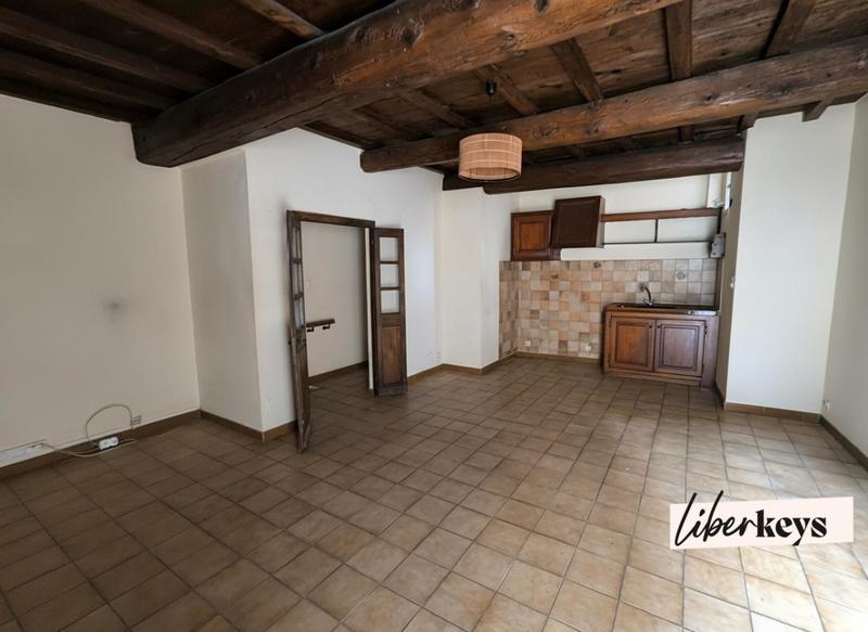 Maison - 249 m² - 7 pièces