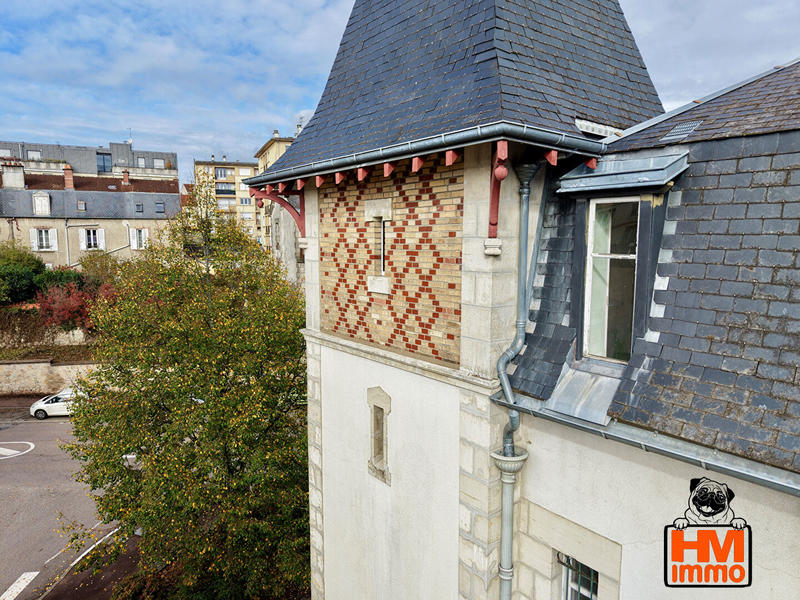 Maison bourgeoise - 240 m² - 10 pièces