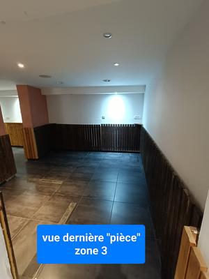 Local commercial - 119 m² - 5 pièces