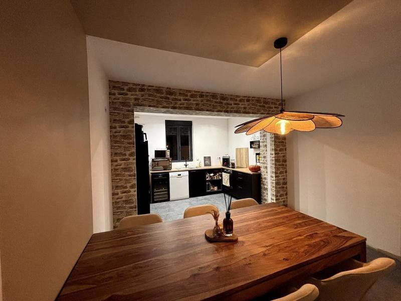 Maison - 93 m² - 6 pièces