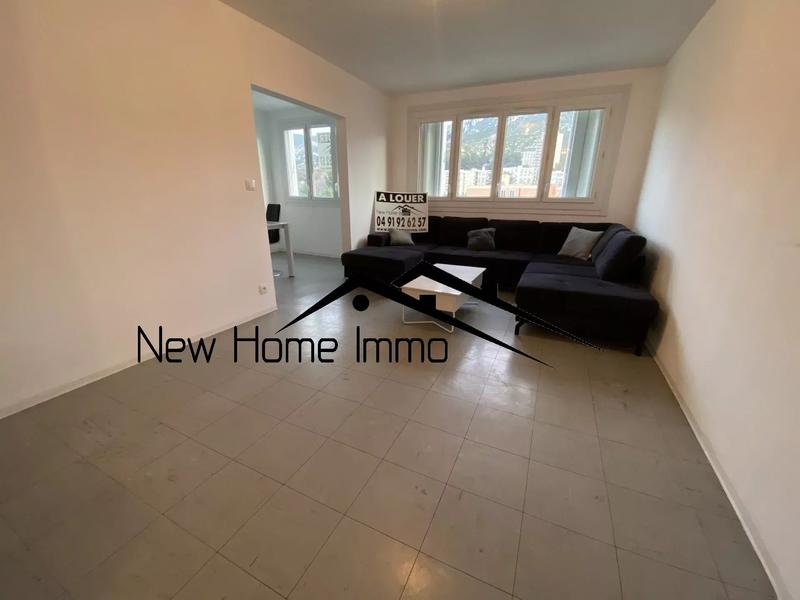 Appartement - 90 m² - 4 pièces