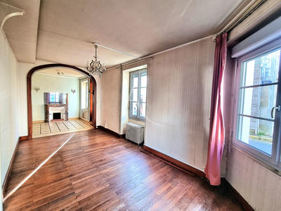 Maison - 170 m² - 9 pièces