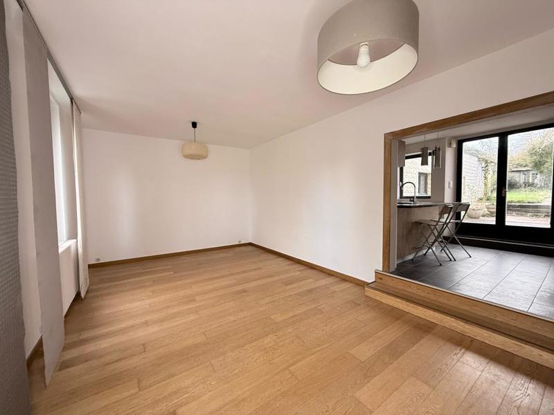 Maison - 90 m² - 3 pièces