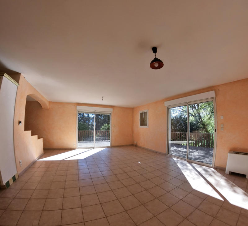 Maison - 104 m² - 5 pièces