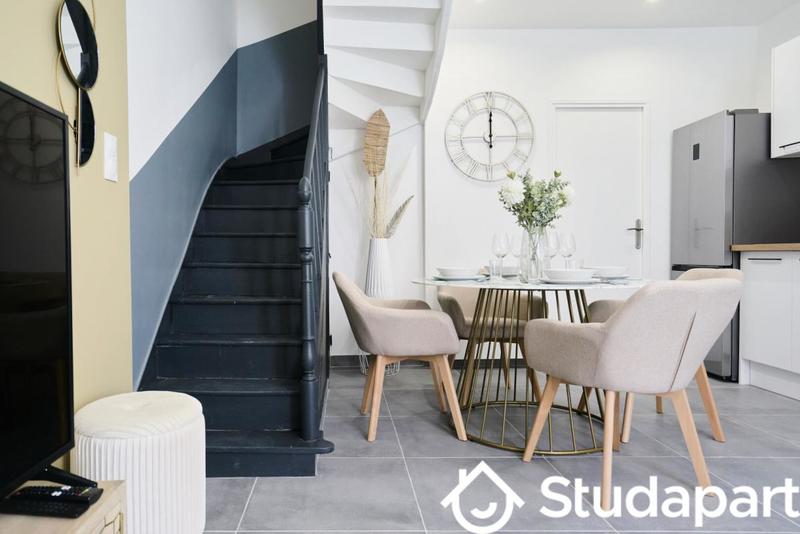 Chambre - 10 m² - 1 pièce