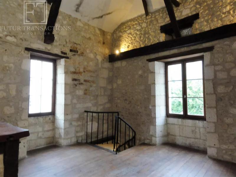 Local commercial - 95 m² - 4 pièces