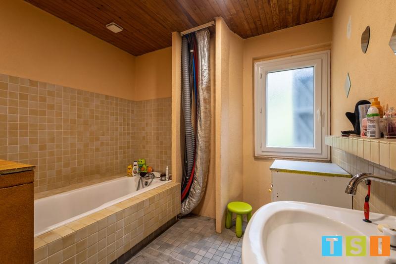 Maison - 161 m² - 6 pièces