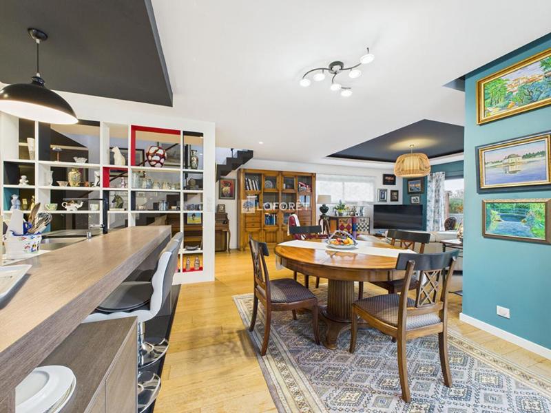 Maison - 186 m² - 5 pièces