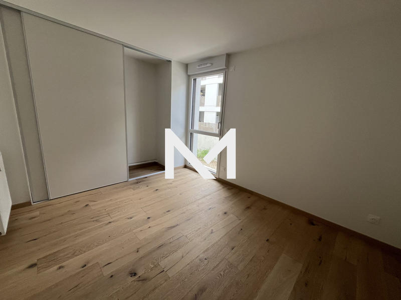 Appartement - 93 m² - 4 pièces